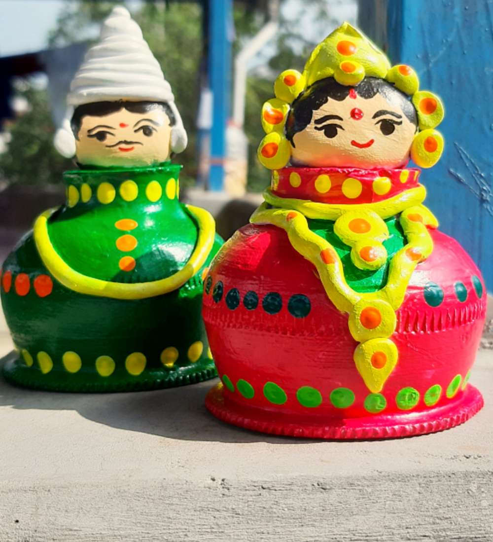 Earthen doll