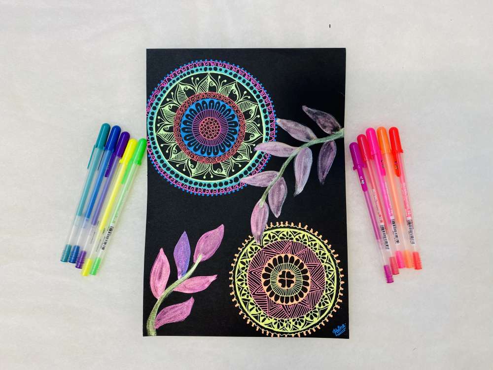 Gelly roll mandala with leaf