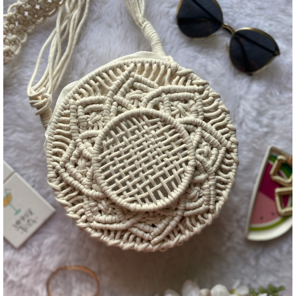 Round Sling Bag (White) Knotmuch