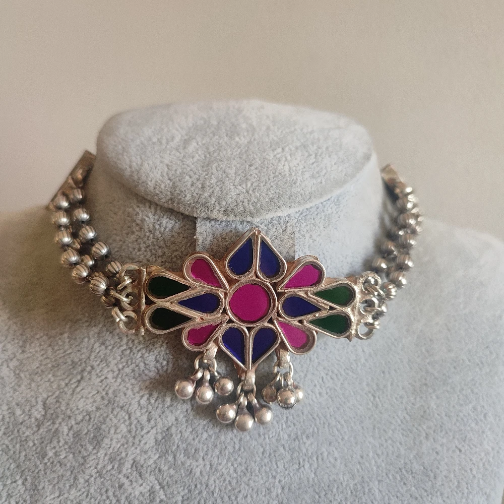 Mehar glass brass choker necklace with thread - Kreative Curio