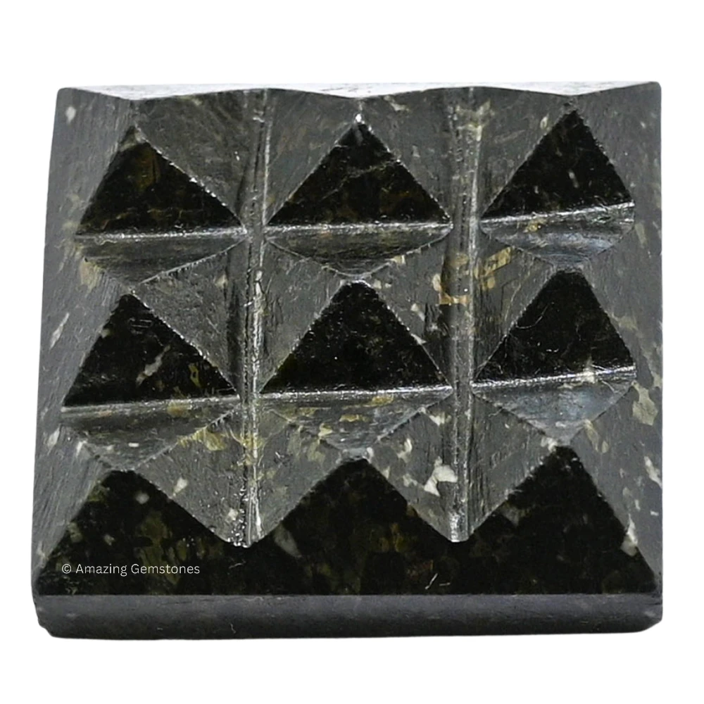 Nuummite 9 Pyramid Plate