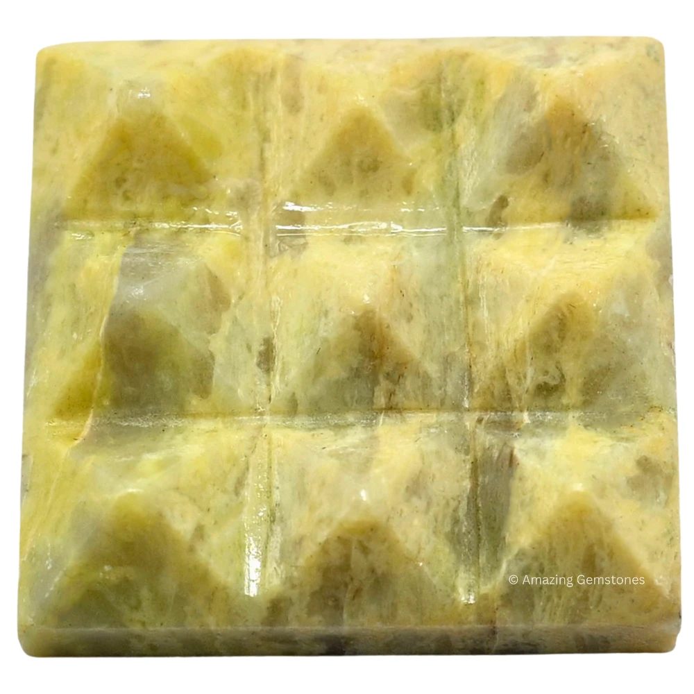 Serpentine 9 Pyramid Plate