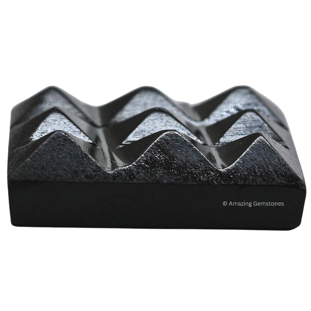 Black Agate 9 Pyramid Plate